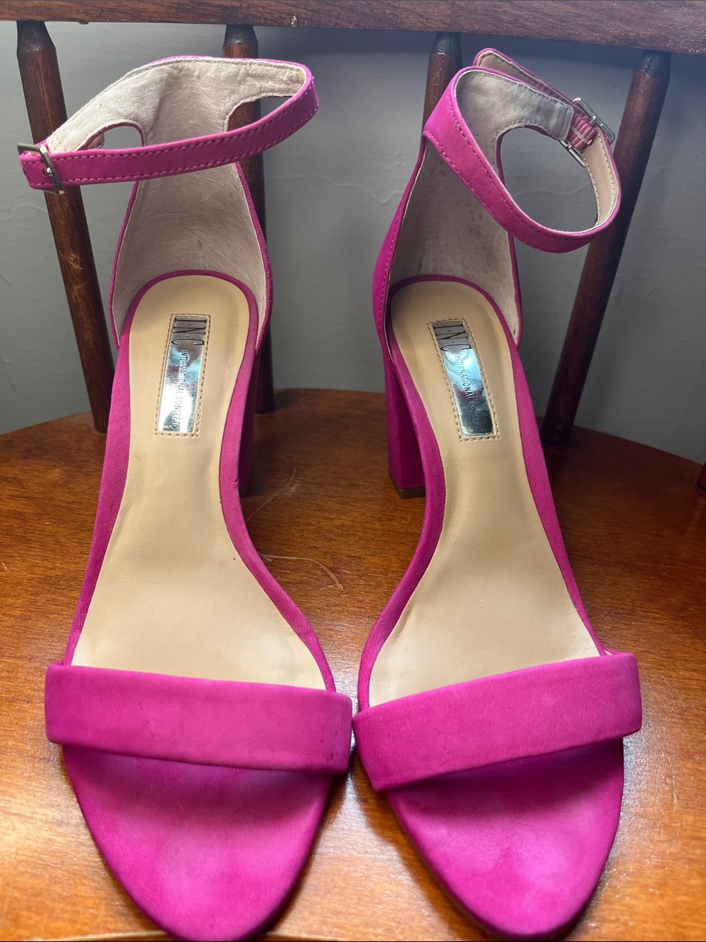 INC Fuchsia Block Heel Ankle Strap Sandals Square Toe Size 6.5 - Picture 2 of 9